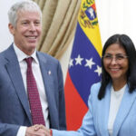 Presidenta (E) Delcy Rodríguez recibió en Miraflores a Chris Wright para revisar agenda energética