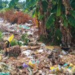 Residentes de La Democracia exigen saneamiento ante vertedero improvisado