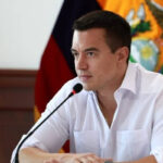 Gobierno de Ecuador ordena toque de queda y pide a ciudadanos quedarse en casa