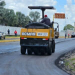 Alcaldesa supervisó el inicio de trabajos de asfaltado en la Perimetral del Aeropuerto