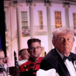 Última Hora Evacuan a Trump tras disparos en cena de corresponsales