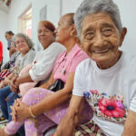 Celebran el Día de las Madres en la Casa de los Abuelos de La Gran Victoria
