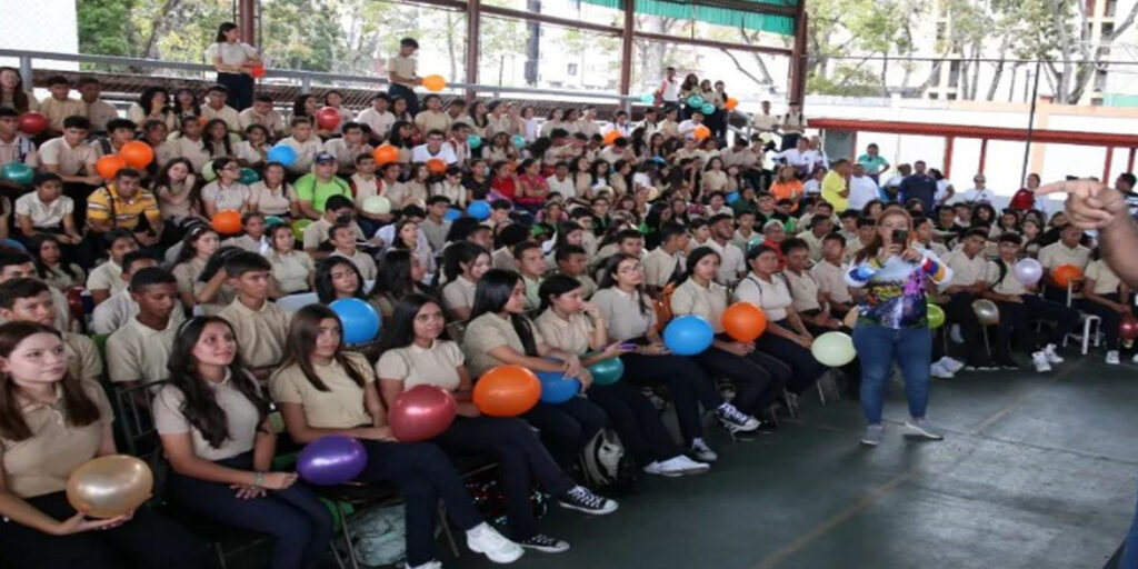 EDUCACIÓN