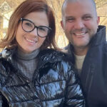 César Román conmueve al hablar de la lucha de su esposa contra esclerosis y cáncer