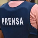 CNP Sucre exhorta a no usar distintivos de «prensa» sin titulación