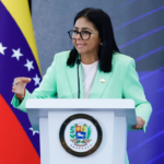 Delcy Rodríguez anuncia que el ingreso de los trabajadores estará por encima del PIB a partir de 2027